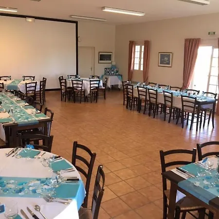Logis Les Nympheas Hotel Chaufour-les-Bonnieres
