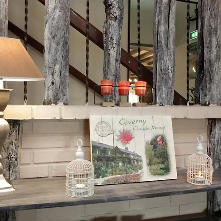 Hotel Logis Les Nymphéas