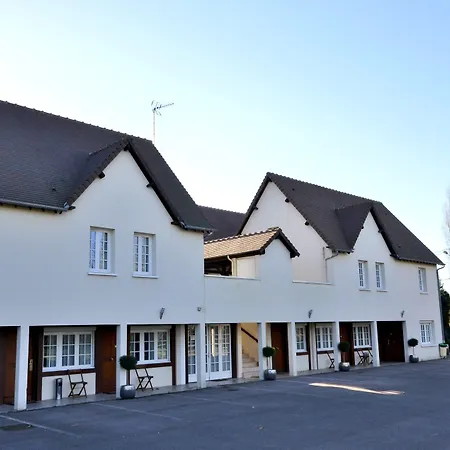 Logis Les Nympheas Hotel 2*