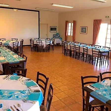 Logis Les Nymphéas Hotel