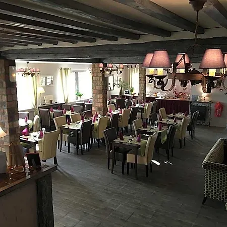 Logis Les Nymphéas 2*
