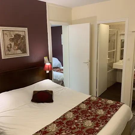 Logis Les Nympheas Hotel 2*