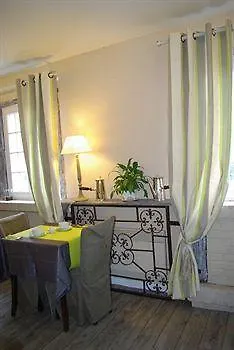 Les Nymphéas Hotel 2*