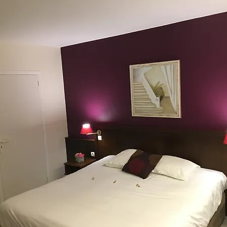 Logis Les Nymphéas Hotel Chaufour-lès-Bonnières