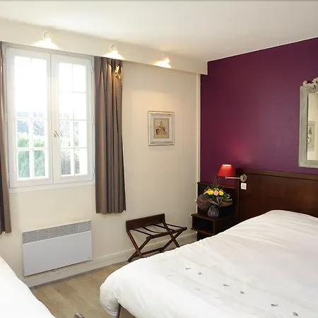 Logis Les Nymphéas Hotel Chaufour-lès-Bonnières